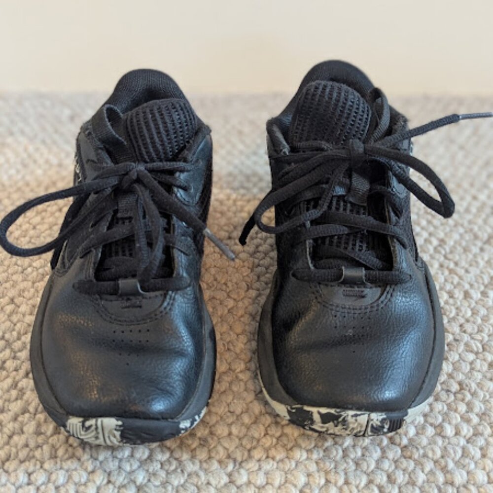Boys Under Armor Shoes, Black and White, Lace Up, Size 1Y